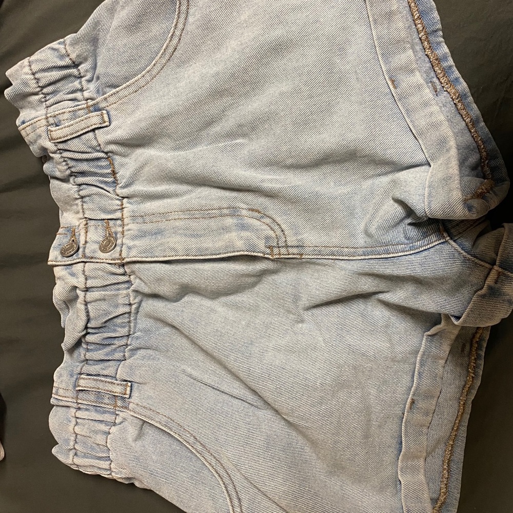 Pacsun Mom Shorts in size Large